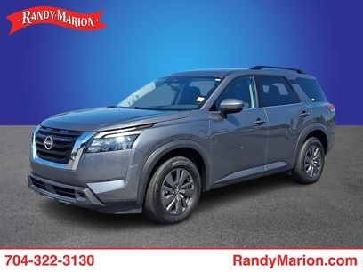 Used 2025 Nissan Pathfinder SV