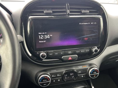 Certified 2023 Kia Soul GT-Line image 30