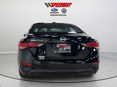 Used 2025 Nissan Sentra SV FWD image 7