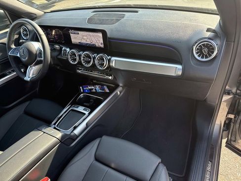 Used 2025 Mercedes-Benz GLB 250 image 13