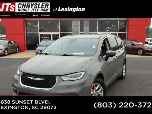 New 2026 Chrysler Voyager LX image 1