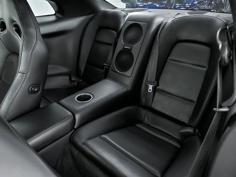 Used 2011 Nissan GT-R Premium image 23