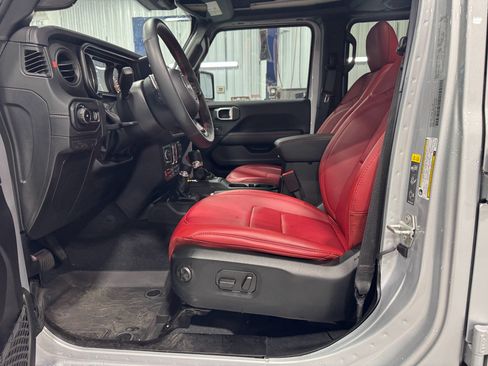 Used 2024 Jeep Wrangler Rubicon 392 image 3