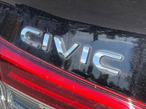 Used 2023 Honda Civic Sport image 10