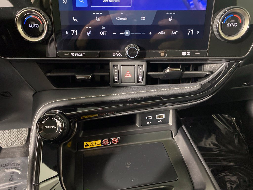 Used 2025 Lexus NX 350h AWD w/ Accessory Package (2T) image 18