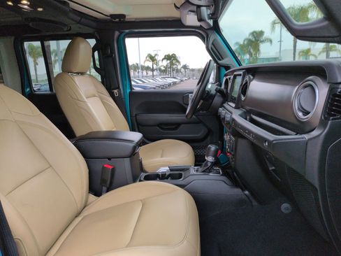 Used 2019 Jeep Wrangler Unlimited Rubicon image 32