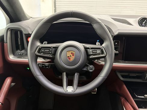 New 2026 Porsche Cayenne GTS AWD/4WD image 11