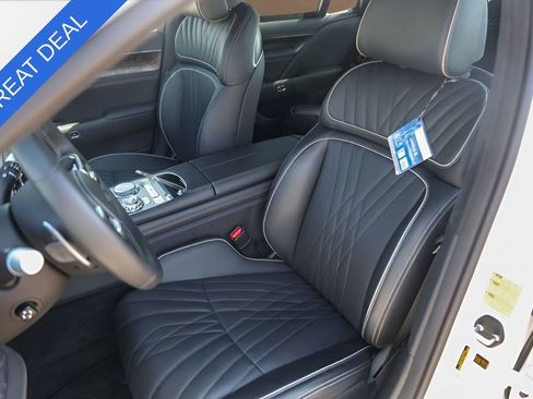 Used 2025 Genesis G90 3.5T AWD/4WD image 7