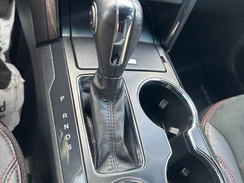 Used 2019 Ford Explorer XLT w/ Equipment Group 202A AWD/4WD image 23