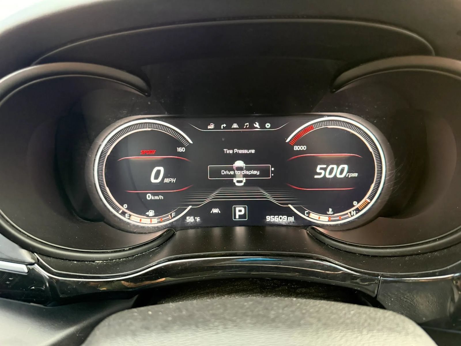 Used 2017 Kia K900 Luxury w/ VIP Plus Package RWD image 22