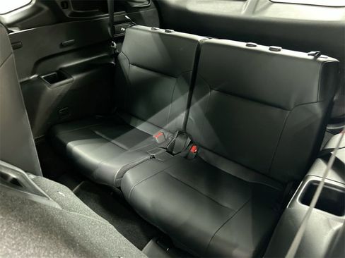 Used 2023 Mitsubishi Outlander SE Black Edition image 21