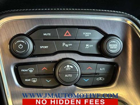Used 2018 Dodge Challenger R/T w/ Driver Convenience Group image 10