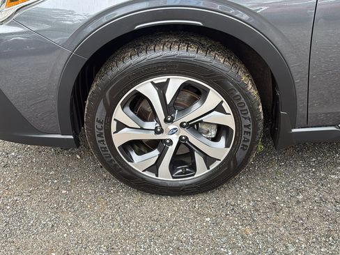Used 2020 Subaru Outback Touring XT AWD/4WD image 9