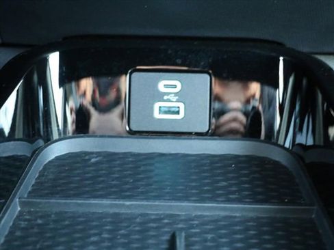 Used 2022 Ford Mustang Mach-E Premium image 24