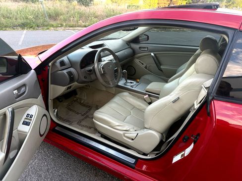 Used 2004 INFINITI G35 2dr Cpe Auto w/ Premium Pkg image 5