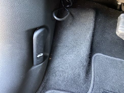 Used 2025 Nissan Sentra S FWD image 45