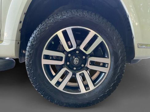 Used 2016 Toyota 4Runner Limited AWD/4WD image 16