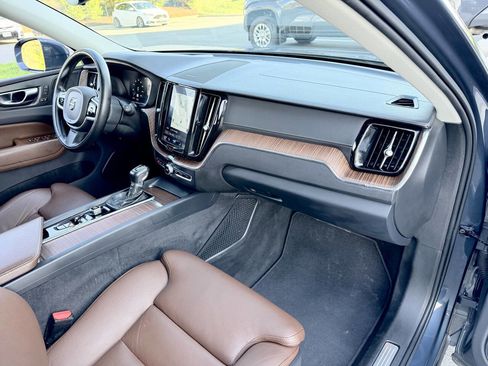 Used 2019 Volvo XC60 T5 Inscription image 29