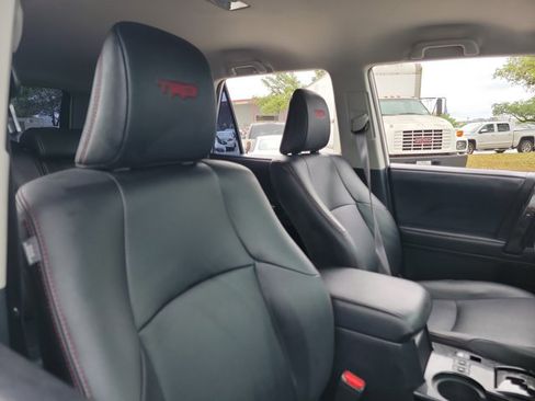 Used 2019 Toyota 4Runner TRD Off-Road Premium image 15