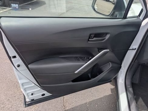 Used 2023 Toyota Corolla Cross LE FWD image 14