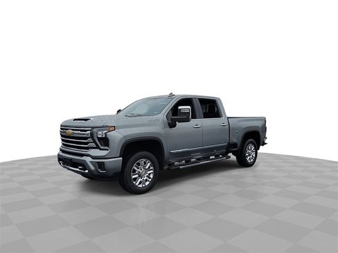 Certified 2024 Chevrolet Silverado 2500 High Country w/ Technology Package image 4