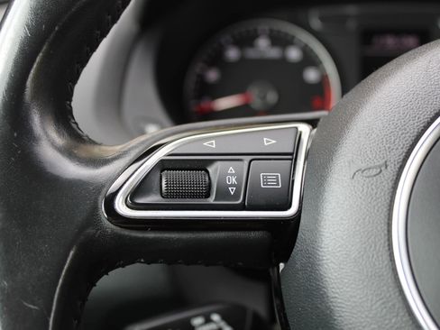 Used 2018 Audi Q3 2.0T Premium image 26