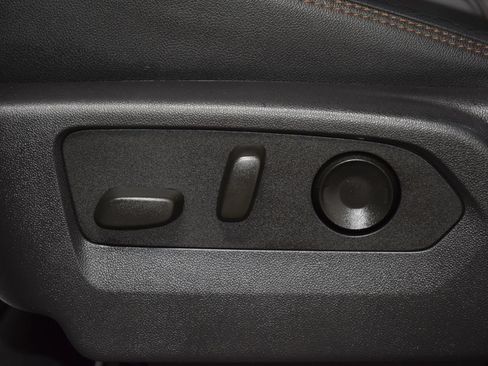 Used 2024 GMC Sierra 1500 AT4 w/ Technology Package AWD/4WD image 40