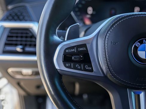 Used 2023 BMW X7 M60i w/ Climate Comfort Package image 14