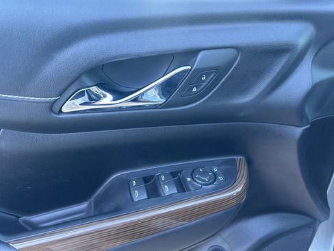 Used 2023 GMC Acadia SLE w/ Driver Convenience Package image 22