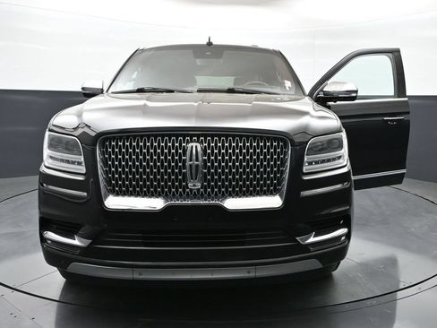Used 2020 Lincoln Navigator L Black Label w/ Cargo Convenience Package AWD/4WD image 38