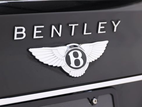 Used 2020 Bentley Bentayga Plug-In Hybrid AWD/4WD image 75