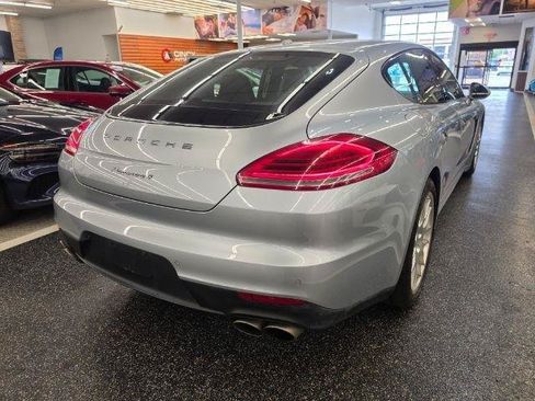 Used 2016 Porsche Panamera image 5
