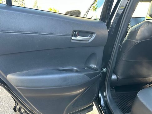 Used 2022 Toyota Corolla Cross XLE FWD image 39