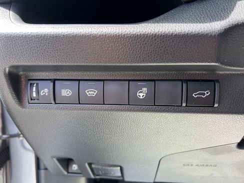 Used 2023 Toyota RAV4 SE w/ Convenience Package AWD/4WD image 39