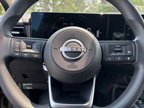 Used 2026 Nissan Kicks SV w/ Cold Weather Package FWD image 25