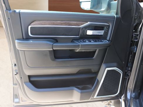 Used 2019 RAM 3500 Laramie AWD/4WD image 13
