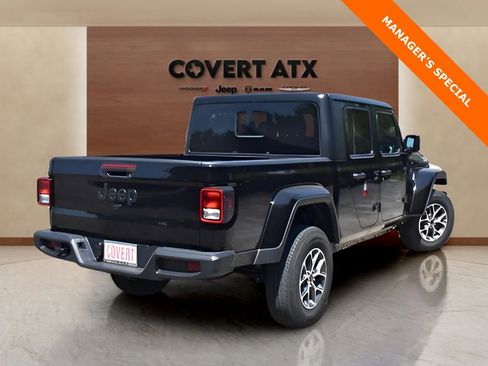 New 2025 Jeep Gladiator Sport image 5