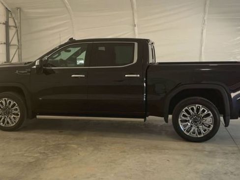 New 2026 GMC Sierra 1500 Denali Ultimate w/ LPO, Black Badging Package AWD/4WD image 6