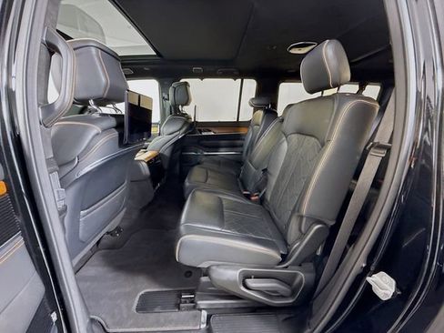 Used 2023 Jeep Grand Wagoneer L Series III w/ Rear Seat Video Group 1 AWD/4WD image 26