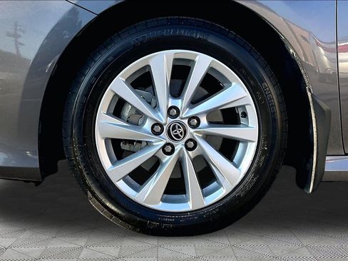 Used 2023 Toyota Camry LE AWD/4WD image 11
