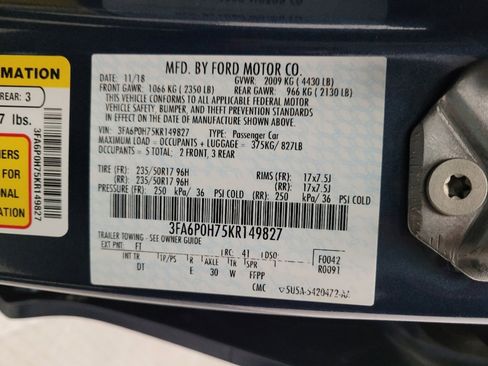 Used 2019 Ford Fusion SE FWD image 33