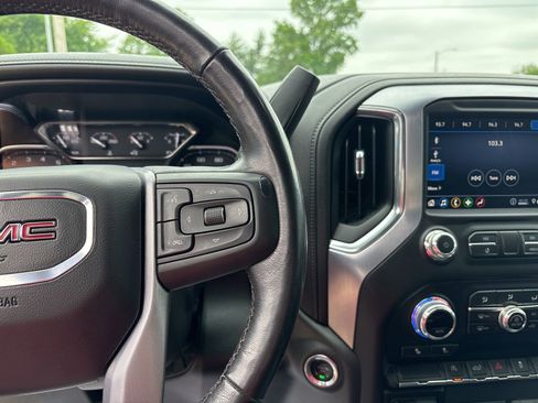 Used 2020 GMC Sierra 1500 Elevation w/ Elevation Value Package AWD/4WD image 10