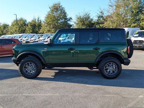 New 2025 Ford Bronco Badlands image 8