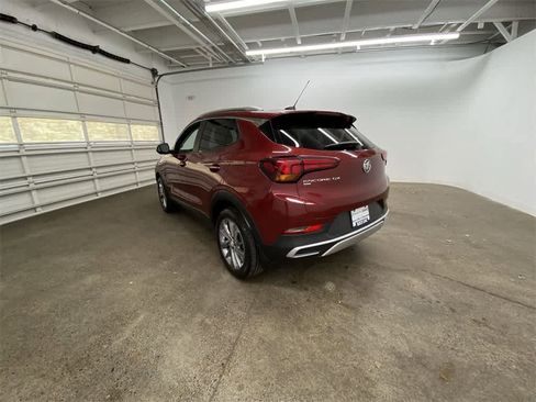 Used 2022 Buick Encore GX Select w/ Experience Buick Package image 4