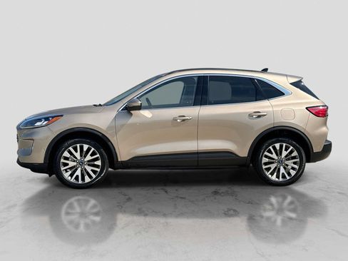Used 2020 Ford Escape Titanium AWD/4WD image 3