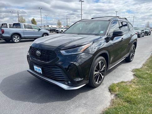 Used 2022 Toyota Highlander XSE AWD/4WD image 7