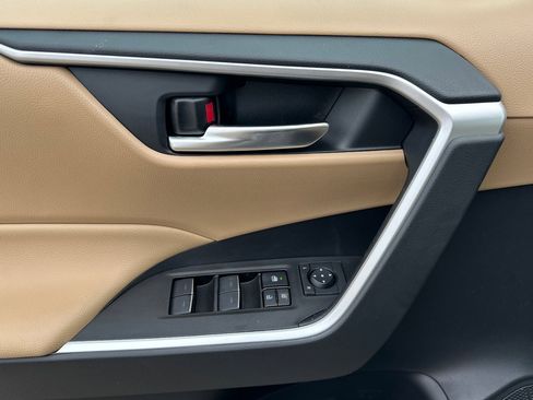 New 2025 Toyota RAV4 XLE image 11