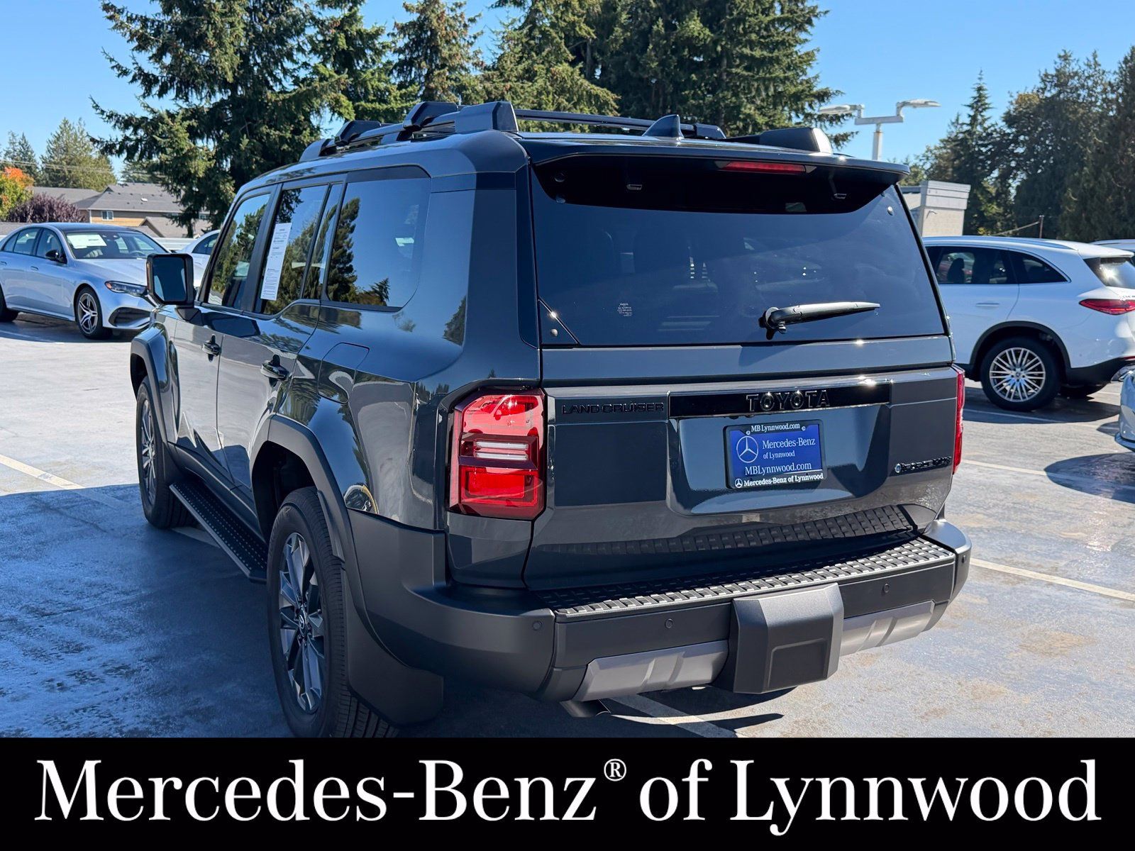 Used 2027 Toyota Land Cruiser w/ Premium Package AWD/4WD image 8