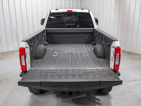Used 2022 Ford F350 Platinum w/ FX4 Off-Road Package AWD/4WD image 59