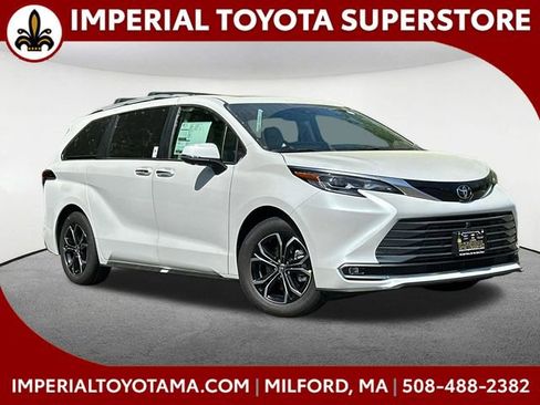 New 2026 Toyota Sienna Platinum AWD/4WD image 1
